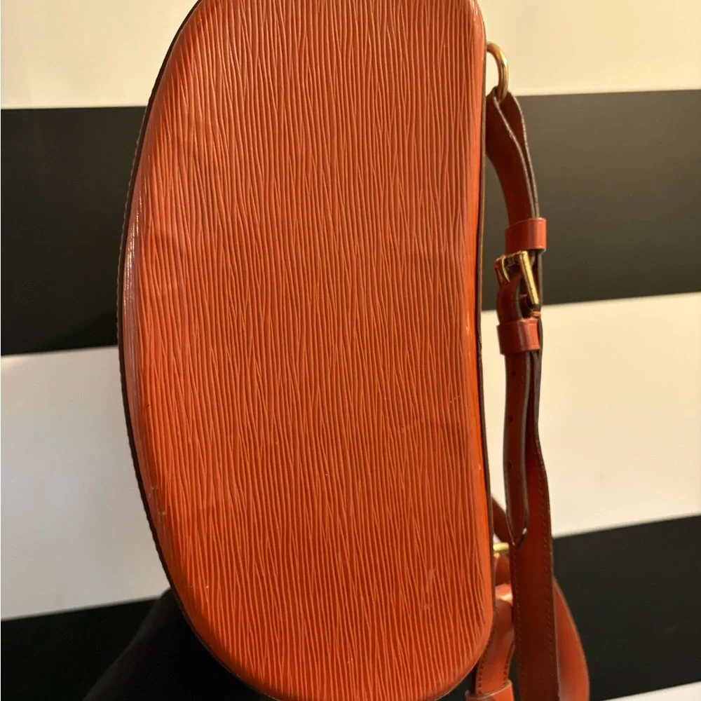 Louis Vuitton Epi Gobelins Backpack - Picture 7 of 11